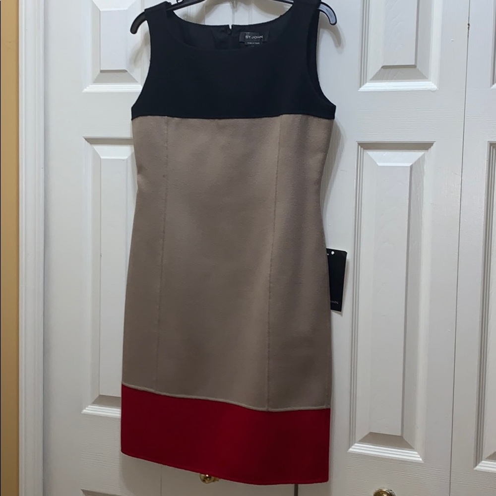 St. John cashmere/wool dress NWT SZ 6 Retail $995
